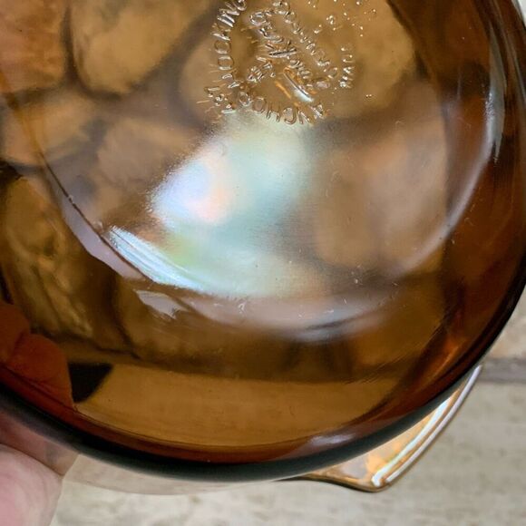 Fire King Anchor Hawking amber glass caserole Dish with basket *chipped lid* - Picture 12 of 15